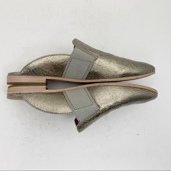 FRYE Terri Gore Silver Gold Crackle Leather Flat Mules - Size 8M - Picture 3 of 7